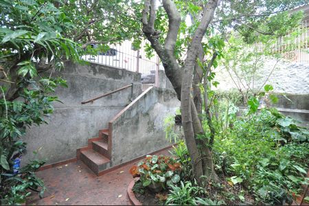 Casa à venda com 204m², 4 quartos e sem vagaEntrada