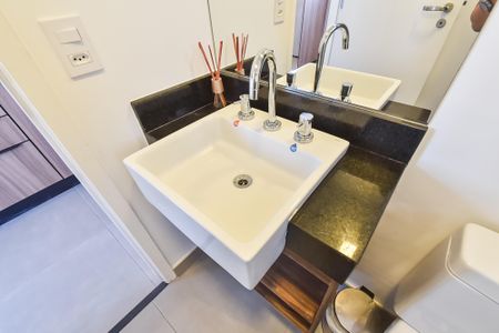 Apartamento para alugar com 16m², 1 quarto e sem vaga Apartamento para alugar com 16m², 1 quarto e sem vagaBanheiro