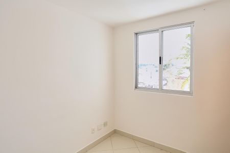 Apartamento à venda com 80m², 3 quartos e 2 vagasQuarto