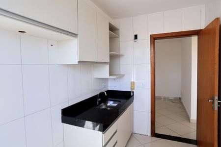 Apartamento à venda com 80m², 3 quartos e 2 vagasCozinha e Área de Serviço