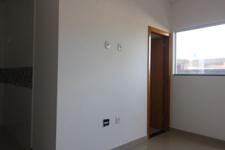 Sala de apartamento para alugar com 2 quartos, 43m² em Cidade Patriarca, São Paulo