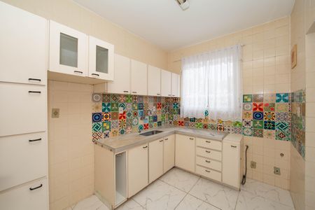 Apartamento à venda com 90m², 3 quartos e 2 vagasCOZINHA