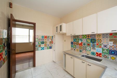 Apartamento à venda com 90m², 3 quartos e 2 vagasCOZINHA