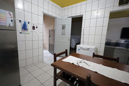 Casa à venda com 250m², 3 quartos e 2 vagasCopa