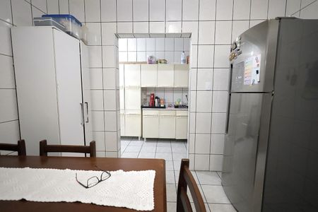 Casa à venda com 250m², 3 quartos e 2 vagasCopa