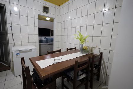 Casa à venda com 250m², 3 quartos e 2 vagasCopa