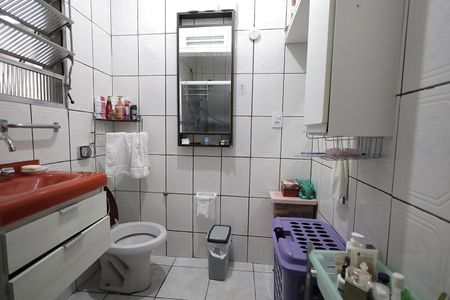 Casa à venda com 250m², 3 quartos e 2 vagasBanheiro