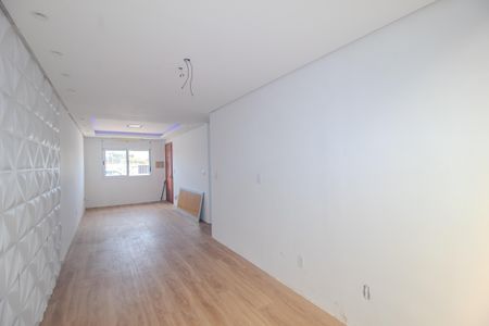 Casa à venda com 102m², 3 quartos e 2 vagasSala