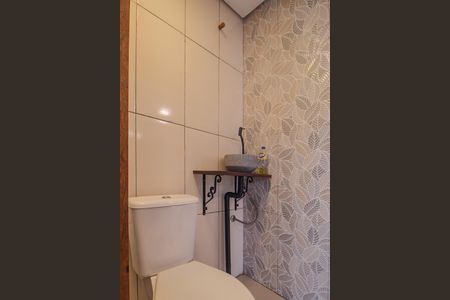 Casa à venda com 102m², 3 quartos e 2 vagasBanheiro