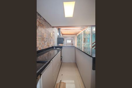 Casa à venda com 102m², 3 quartos e 2 vagasCozinha/Quintal/Churrasqueira