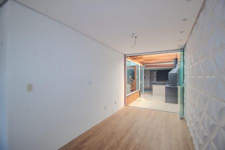 Casa à venda com 102m², 3 quartos e 2 vagasSala
