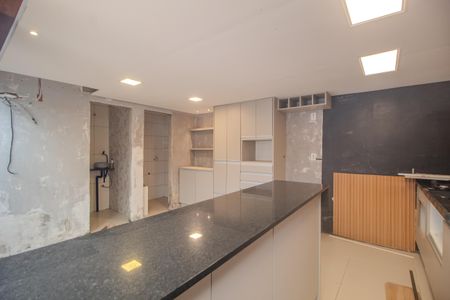 Casa à venda com 102m², 3 quartos e 2 vagasCozinha/Quintal/ChurrasqueiraCozinha/Quintal/Churrasqueira