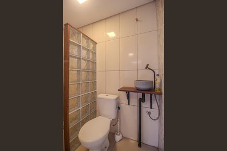 Casa à venda com 102m², 3 quartos e 2 vagasBanheiro