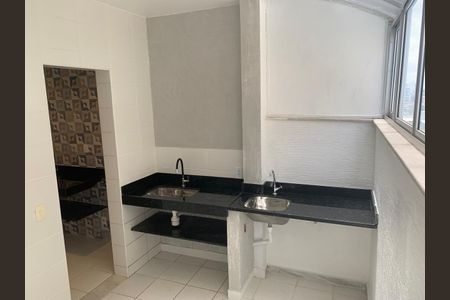 Apartamento à venda com 90m², 3 quartos e 2 vagasCozinha