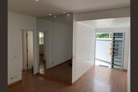 Sala de apartamento à venda com 3 quartos, 90m² em Ana Lúcia, Belo Horizonte