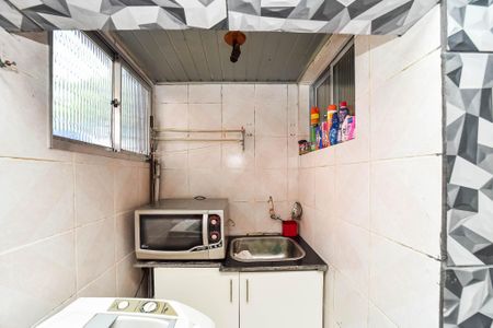 Apartamento para alugar com 57m², 2 quartos e 1 vaga Apartamento para alugar com 57m², 2 quartos e 1 vagaCozinha e Área de Serviço