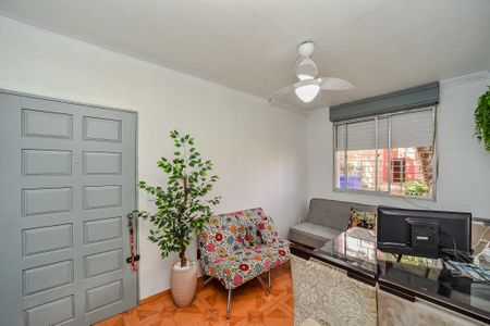 Sala de apartamento para alugar com 2 quartos, 57m² em Jardim Itu, Porto Alegre