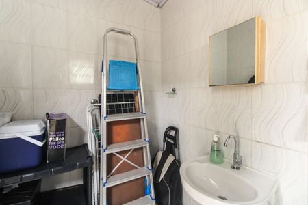 Casa à venda com 125m², 2 quartos e 2 vagasBanheiro 2