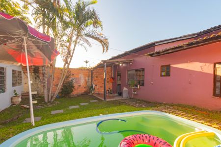 Casa à venda com 100m², 3 quartos e 1 vagaÁrea externa/Piscina