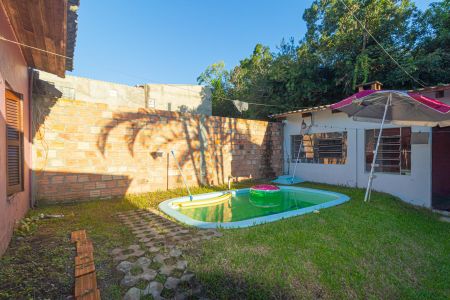 Casa à venda com 100m², 3 quartos e 1 vagaÁrea externa