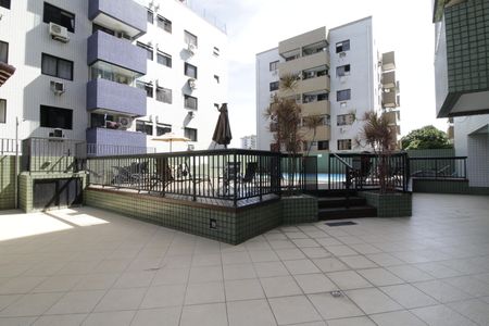 Apartamento para alugar com 69m², 2 quartos e 1 vagaÁrea comum - Piscina