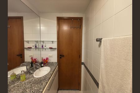 Apartamento para alugar com 70m², 2 quartos e 1 vaga Apartamento para alugar com 70m², 2 quartos e 1 vagaBanheiro