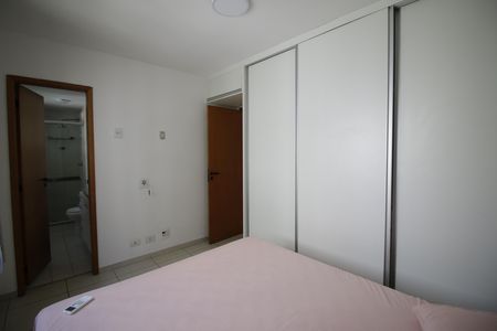 Apartamento para alugar com 69m², 2 quartos e 1 vagaSuíte 