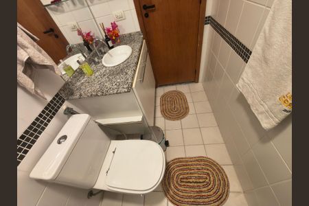 Apartamento para alugar com 70m², 2 quartos e 1 vaga Apartamento para alugar com 70m², 2 quartos e 1 vagaBanheiro