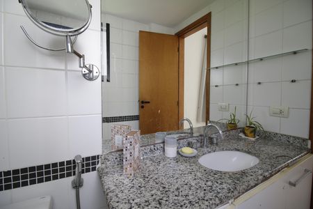 Apartamento para alugar com 69m², 2 quartos e 1 vagaBanheiro da Suíte 