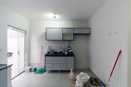 Casa de condomínio para alugar com 45m², 2 quartos e sem vagaSala/Cozinha