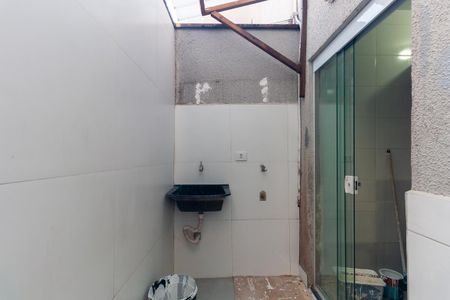 Casa de condomínio para alugar com 45m², 2 quartos e sem vagaÁrea de Serviço
