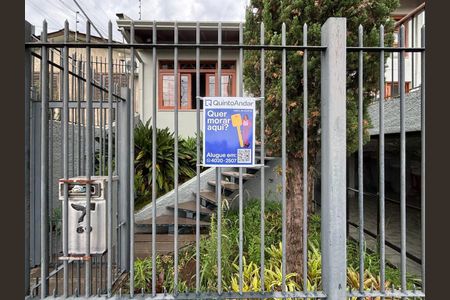 Casa à venda com 300m², 3 quartos e 2 vagasPlaca Instalada em 07/04/2026 - Cod.OBIW-40