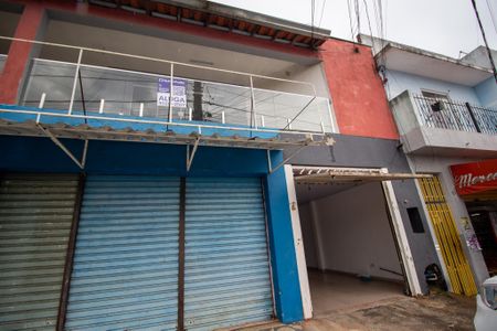 Casa para alugar com 450m², 2 quartos e 2 vagasFachada