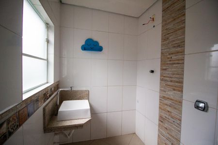 Casa para alugar com 450m², 2 quartos e 2 vagasBanheiro da Suíte