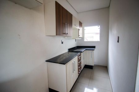 Casa para alugar com 450m², 2 quartos e 2 vagasCozinha