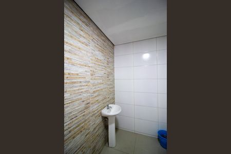 Casa para alugar com 450m², 2 quartos e 2 vagasBanheiro Social