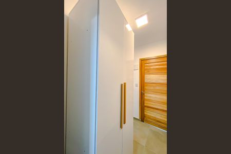 Studio para alugar com 20m², 1 quarto e sem vaga Studio para alugar com 20m², 1 quarto e sem vagaArmários