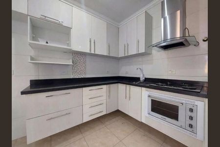 Cozinha de casa de condomínio para alugar com 2 quartos, 70m² em Parada XV de Novembro, São Paulo
