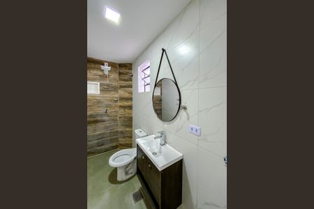 Banheiro de kitnet/studio para alugar com 1 quarto, 25m² em Mooca, São Paulo