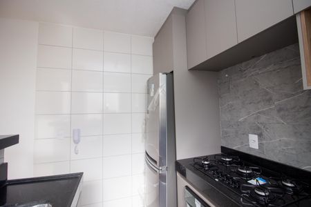 Apartamento à venda com 38m², 2 quartos e 1 vaga Apartamento à venda com 38m², 2 quartos e 1 vagaBanheiro Social