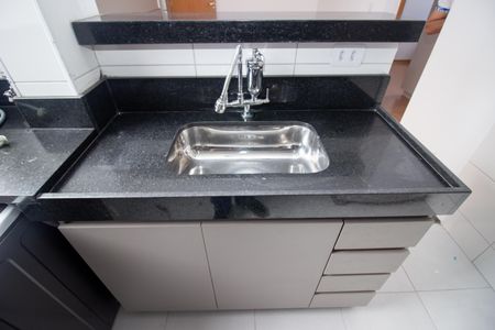 Apartamento à venda com 38m², 2 quartos e 1 vaga Apartamento à venda com 38m², 2 quartos e 1 vagaBanheiro Social