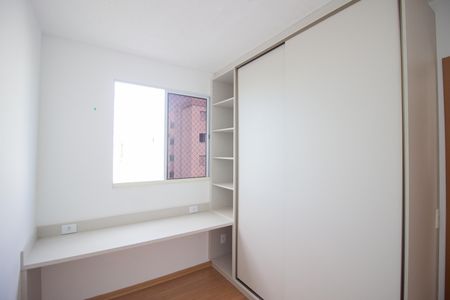 Quarto 2 de apartamento à venda com 2 quartos, 38m² em Tres Barras, Contagem