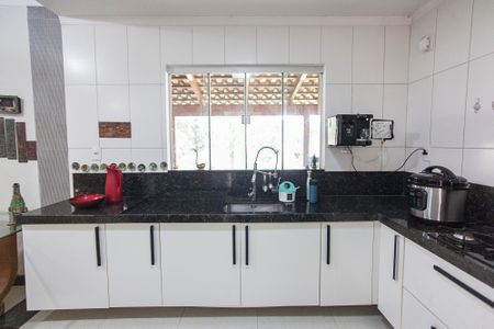 Casa para alugar com 230m², 3 quartos e 2 vagas Casa para alugar com 230m², 3 quartos e 2 vagasCozinha