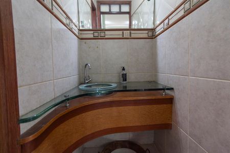 Casa para alugar com 230m², 3 quartos e 2 vagasLavabo