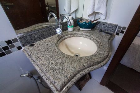 Casa para alugar com 230m², 3 quartos e 2 vagasBanheiro da Suite 2