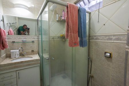 Casa para alugar com 230m², 3 quartos e 2 vagas Casa para alugar com 230m², 3 quartos e 2 vagasBanheiro da Suite 1