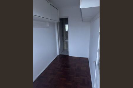 Apartamento para alugar com 73m², 2 quartos e 2 vagasQuarto