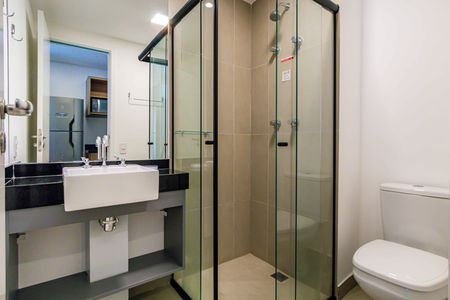Banheiro de kitnet/studio à venda com 1 quarto, 22m² em Santo Amaro, São Paulo
