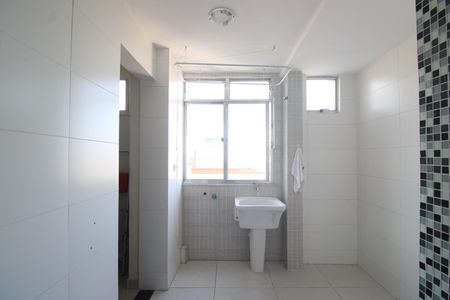 Apartamento à venda com 72m², 2 quartos e 2 vagasÁrea de serviço