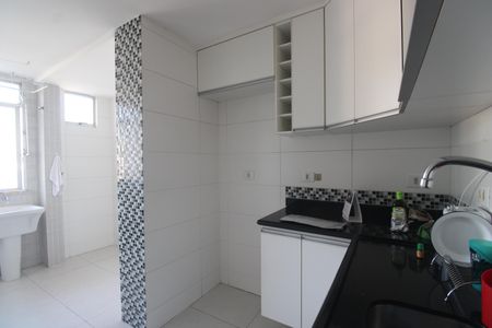 Apartamento à venda com 72m², 2 quartos e 2 vagasCozinha
